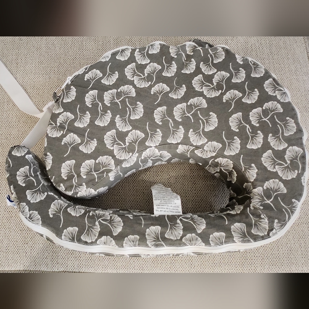 My Brest Friend Original Nursing Pillow- Grey Flowing Fans